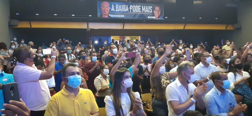 Carlos Geilson mostra força e lota auditório da CDL com lideranças políticas