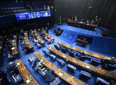 Senado aprova em 2º turno texto-base de PEC que possibilita volta do auxílio emergencial
