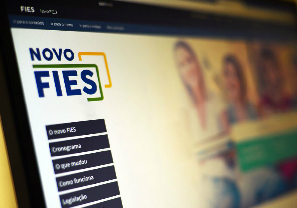 Renegociação do Fies pode atender a mais de 1 milhão de estudantes