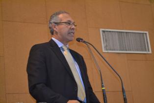 Projeto prevê dispensa da exigência de autenticação de documentos em cartório