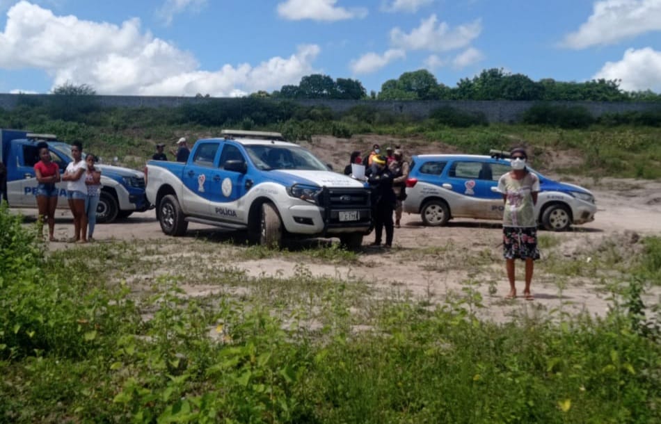 Corpo em estado de decomposição é encontrado na zona de Feira de Santana