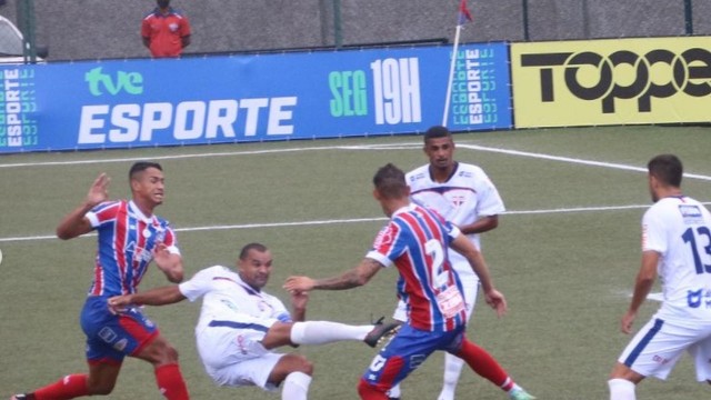 Bahia de Feira e Bahia empatam em 2 a 2 na estreia do Campeonato Baiano