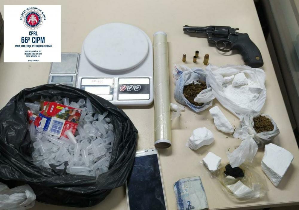 Armas e drogas foram apreendidas no B12, por policiais da 66ª CIPM