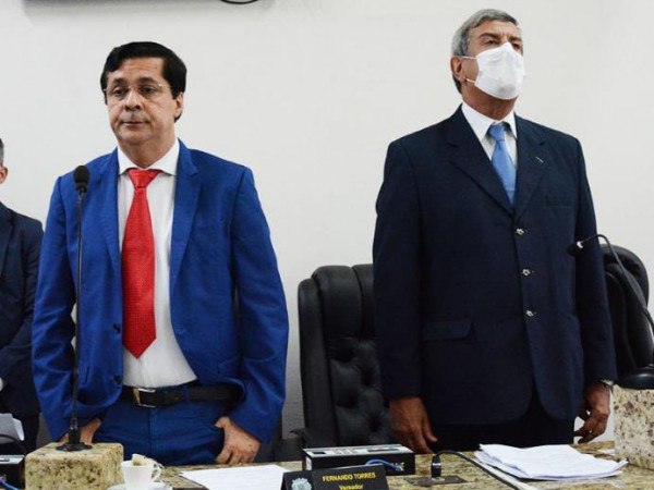 Câmara devolve LDO à Prefeitura para ajustes; Colbert anuncia dois viadutos