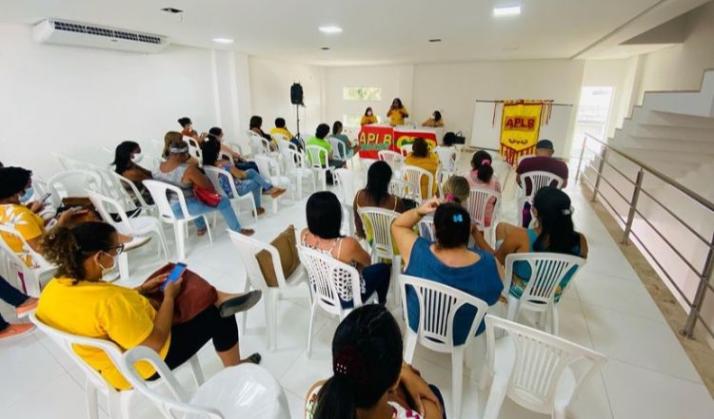 Professores da rede municipal ameaçam não iniciar atividades do ano letivo 2022