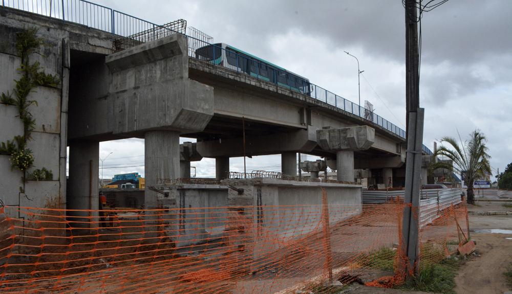 Viadutos da Getúlio e Maria Quitéria serão interditados das 22h às 4h