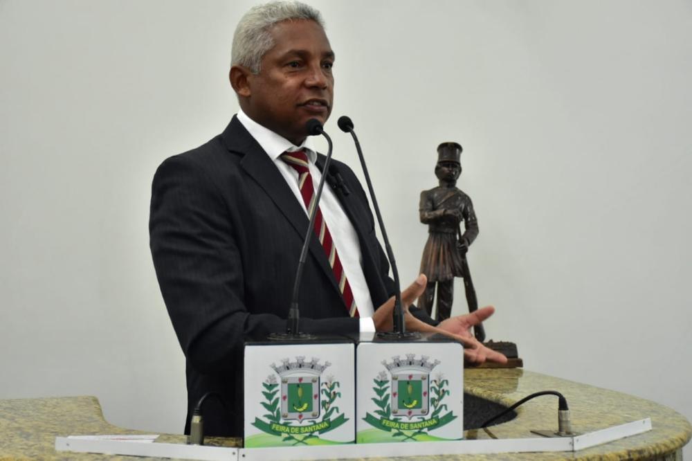 Pacientes com quadros graves da Covid-19 aguardam transferência para UTIs em Salvador