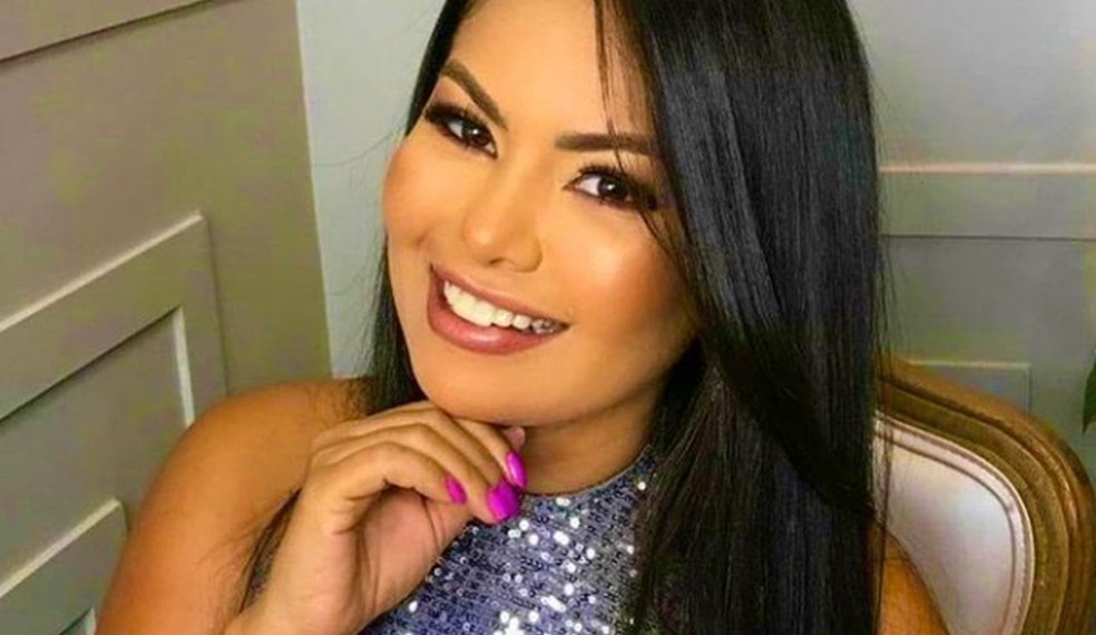 Vocalista da banda Calcinha Preta Paulinha Abelha, piora quadro clínico e está em coma. diz hospital