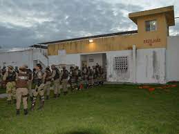 Fuga de quatro detentos do Conjunto Penal em Feira de Santana durante a madrugada