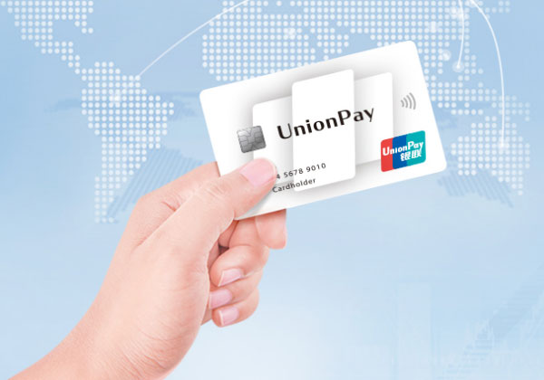 Bancos russos vão emitir cartão de bandeira chinesa, após saída de Visa e Mastercard