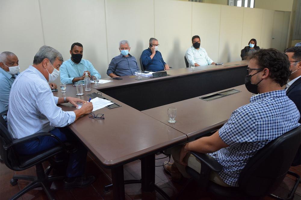 Grupo Evangelista assume emergencialmente as linhas rurais da Empresa Rosa