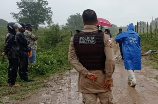 Corpo de entregador é encontrado crivado de balas na fazenda Cruzeiro do Mocó