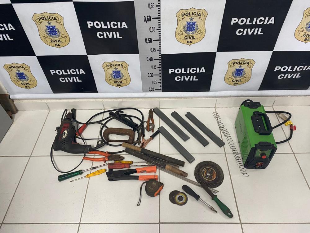 Fabricante de armas de fogo artesanal é preso pela polícia em Feira de Santana
