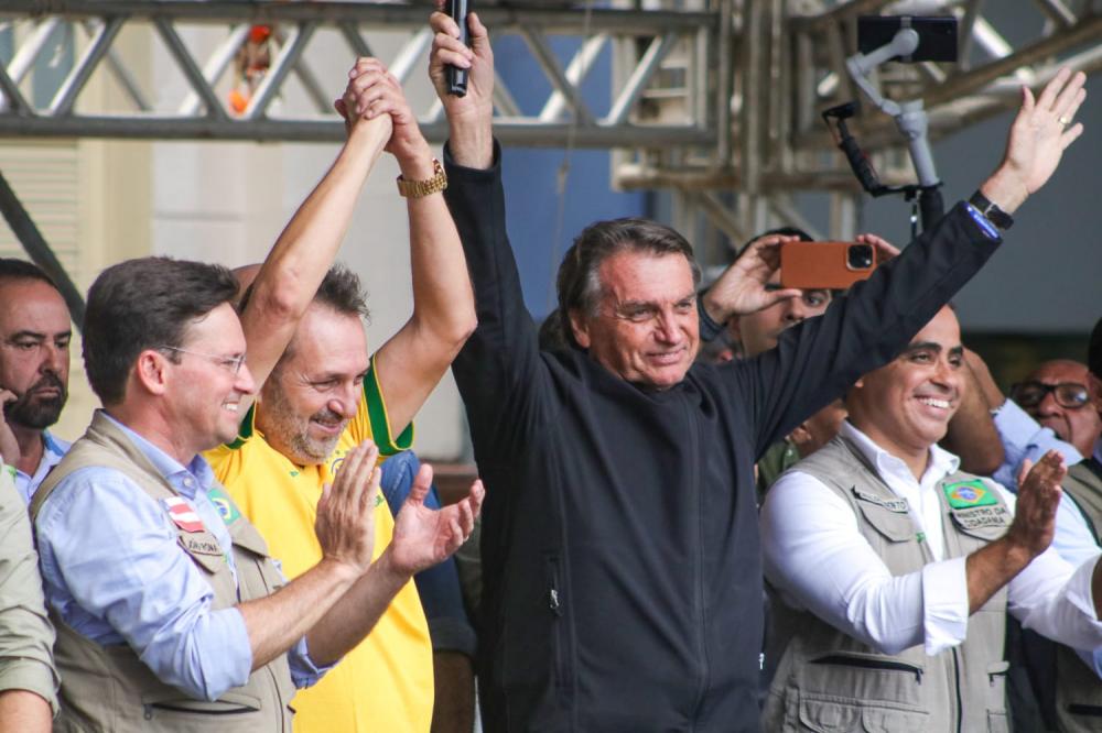 Cruz das Almas: Alinhamento de Ednaldo Ribeiro com Bolsonaro garante mais de R$ 32 milhões em obras para o município