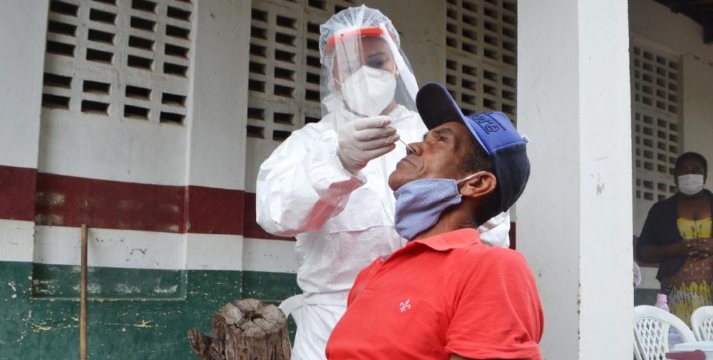 Feira tem aumento em quase 80% dos casos da Covid