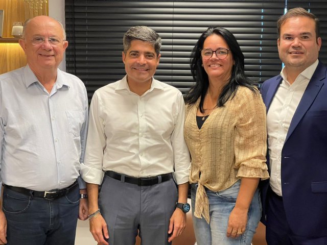 Prefeita de Antônio Cardoso Lú de Gel anuncia apoio a ACM Neto