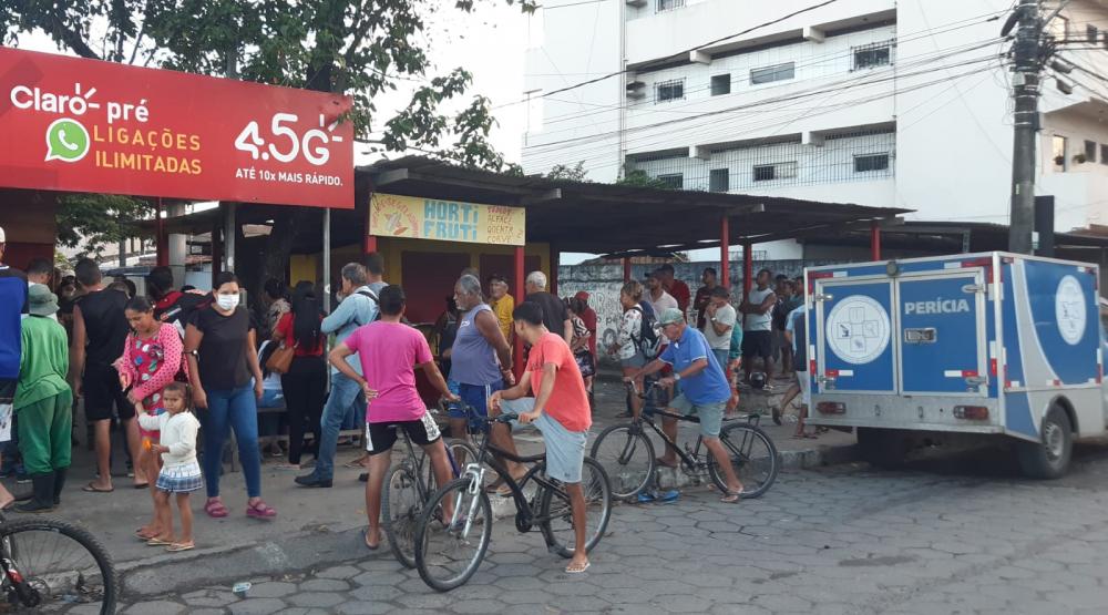 Mototaxista é executado em ponto no Feira VI