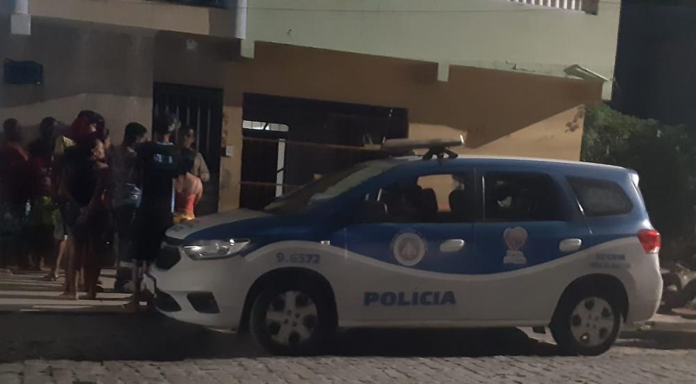 Adolescente é perseguido e morto com 5 tiros no Panorama