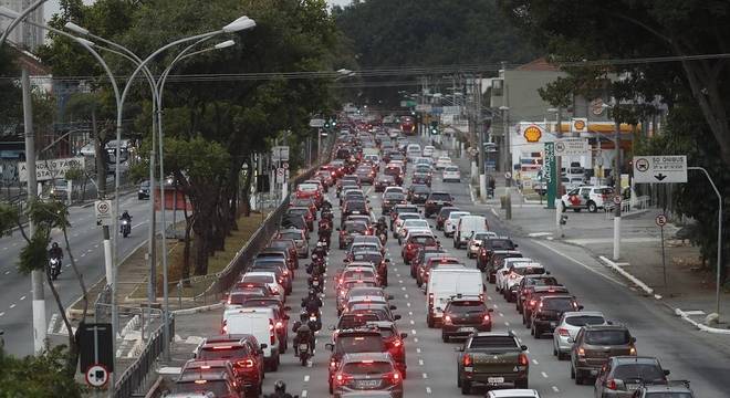 Novo rodízio afeta motoristas de aplicativo e trabalhadores noturnos