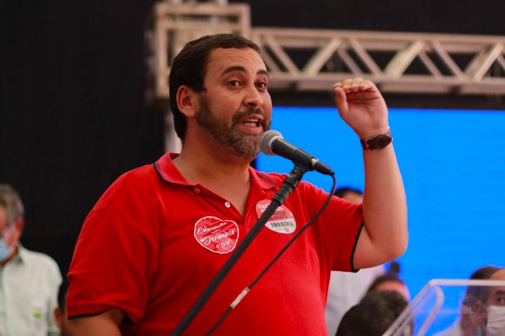 “Lei tem que valer para todos”, afirma Éden sobre impugnação de pesquisas na Bahia