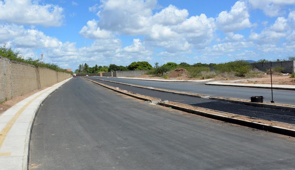Uma nova avenida ganha forma na cidade