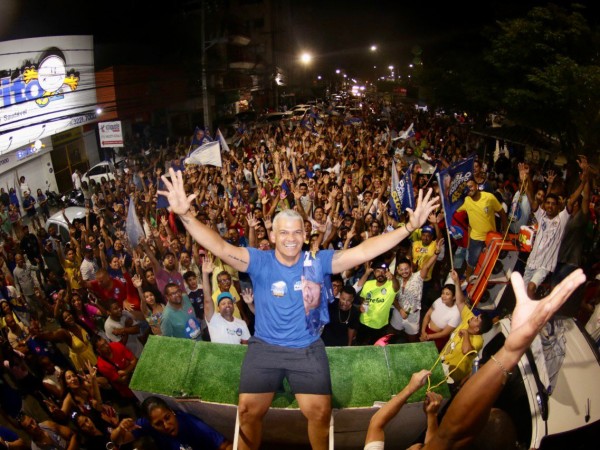 Pablo bate recorde histórico de votos em Feira e inicia planejamento para o mandato