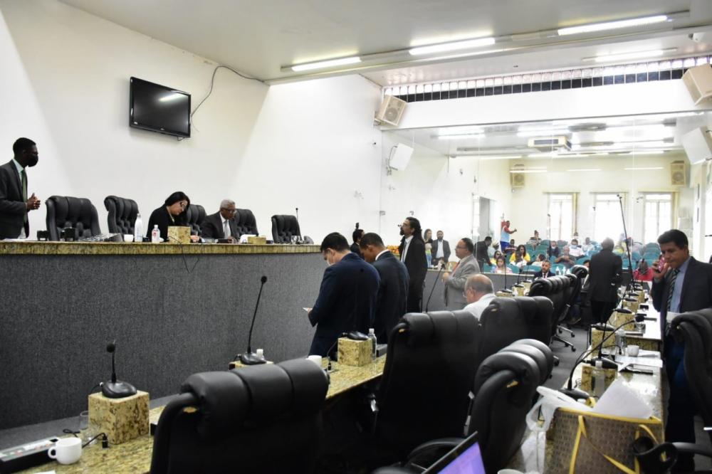 Deixa de ser secreta, na Câmara de Feira, votação de vetos do Executivo e parecer prévio do TCM a contas dos dois poderes