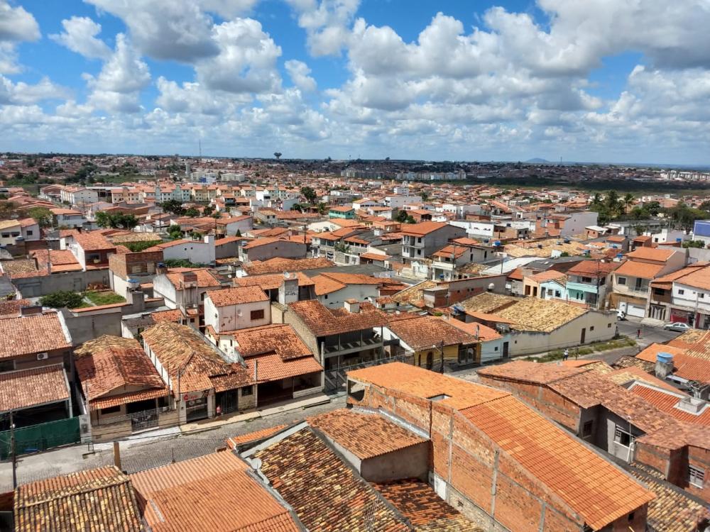 Covid: mais 194 novos casos são confirmados nas últimas 24, em Feira