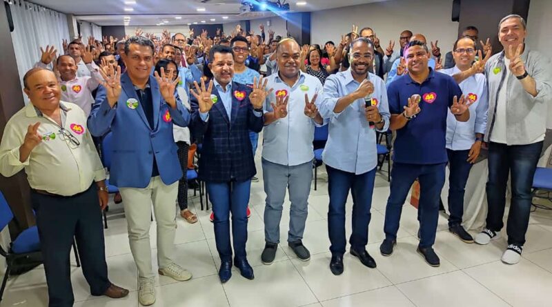 Evangélicos pedem voto em ACM Neto: ‘É o melhor para a Bahia’