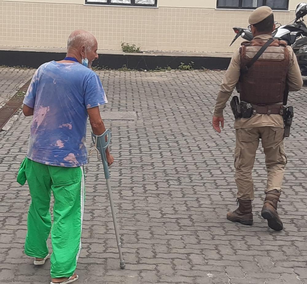 Idoso é autuado em flagrante acusado de estupro de vulnerável