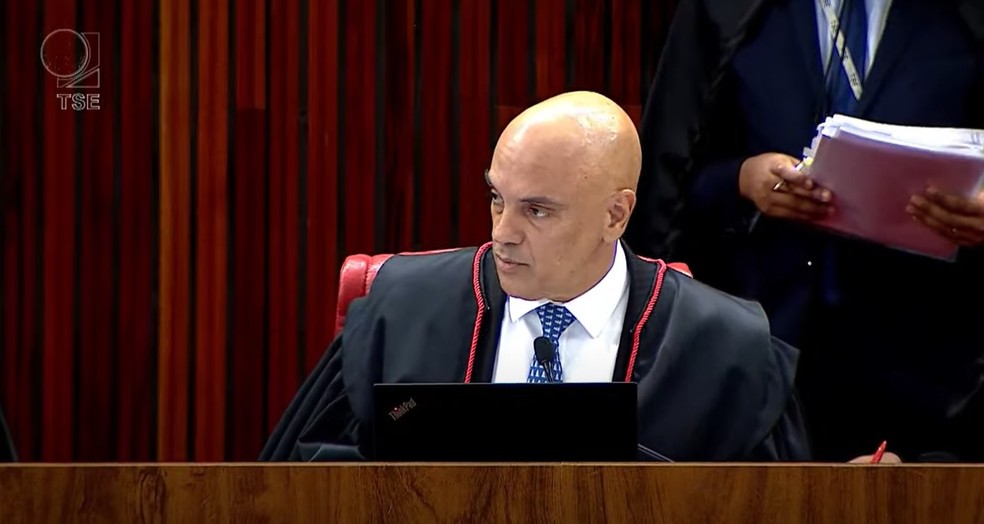 Moraes nega pedido para investigar inserções nas rádios