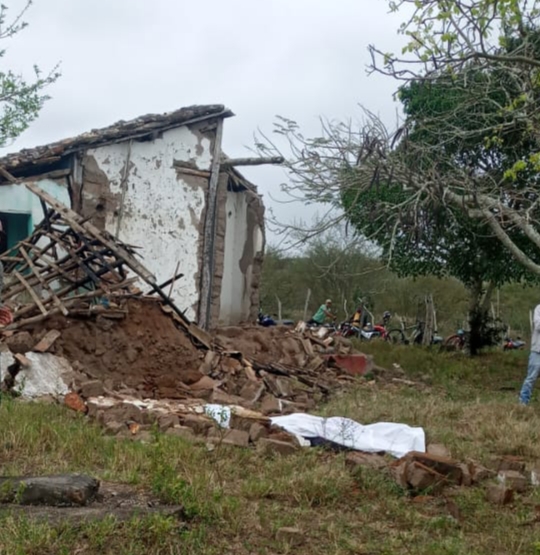 Casa desaba e mata lavrador em Ipecaetá