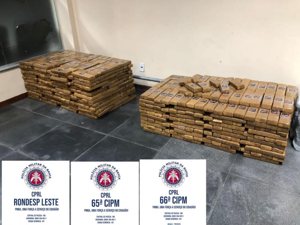 PM apreende quase uma tonelada de maconha em Feira de Santana