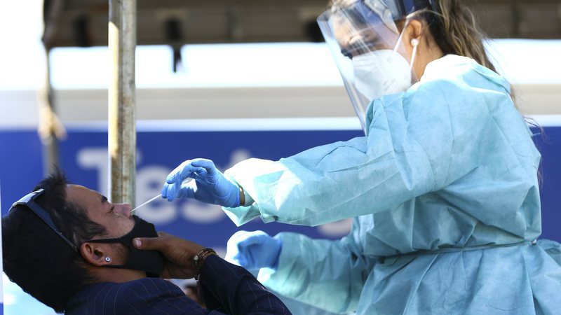 Covid-19 volta a explodir e Bahia registra aumento de 128% no número de casos