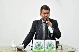 Há 30 dias não se falava em covid-19, só em eleição