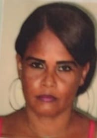 Mulher assassinada com arma branca dentro de casa na Mangabeira