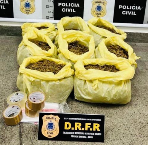 DRFR apreende sacos de maconha na Pedra Ferrada