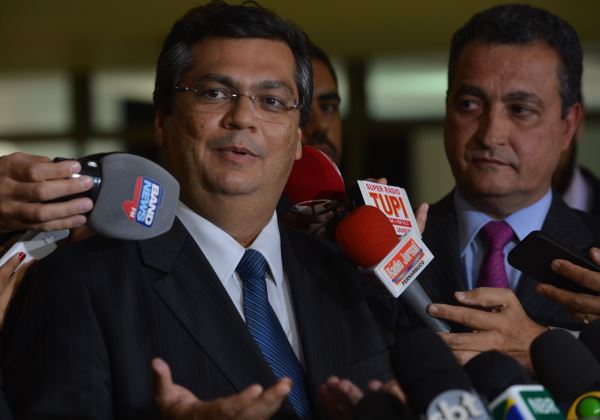 Clubes de tiro têm que ser regulados e fiscalizados, defende futuro ministro