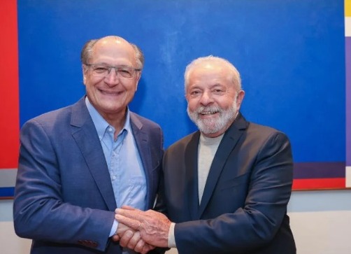 Presidente eleito Lula será diplomado nesta segunda pelo TSE