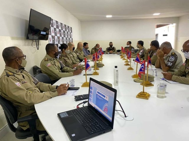 Polícia Militar realiza reunião de alinhamento com a presença de representante da Civil