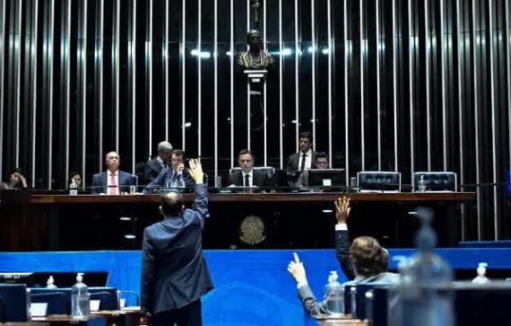 Senado aprova aumento de salário para presidente, vice, ministros da República e parlamentares