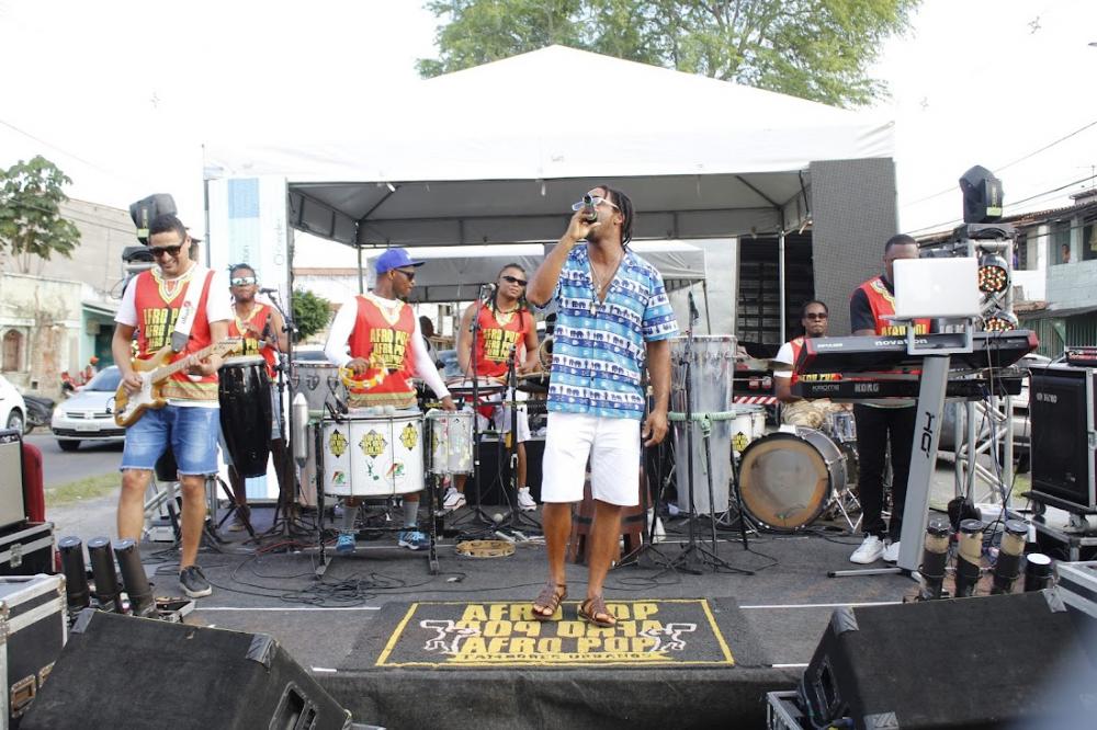 I Ensaio Afro Percussivo de Verão reúne centenas de pessoas no bairro Baraúnas