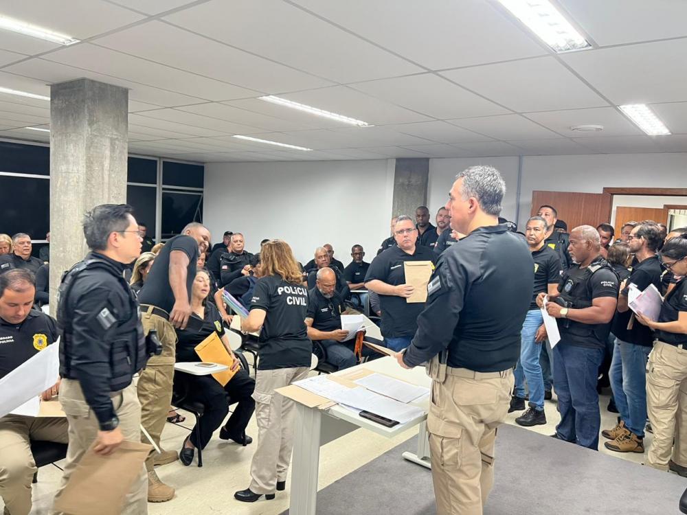 Megaoperação cumpre mandados de prisão e apreensão em Feira de Santana e região