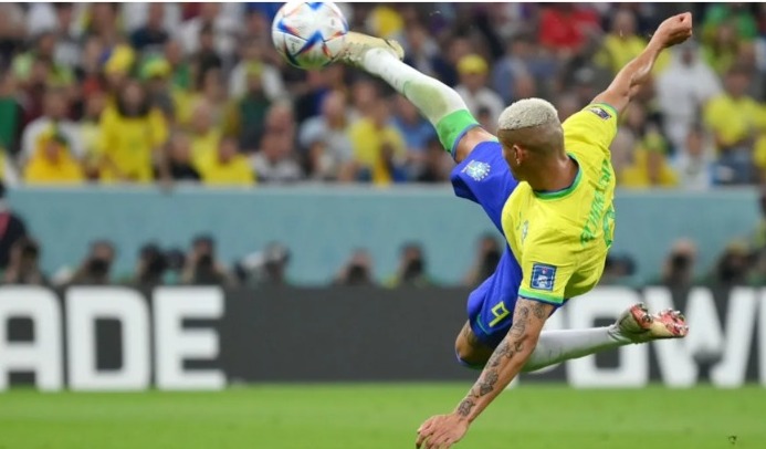 Richarlison vence prêmio de gol mais bonito da Copa do Mundo