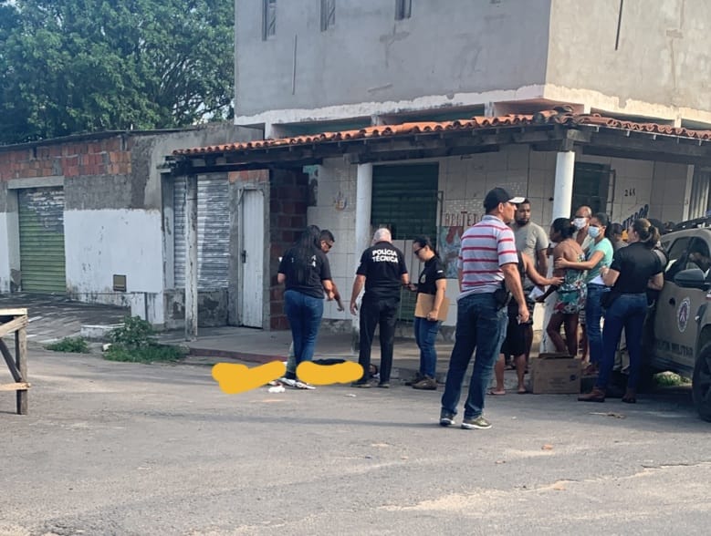 Homem de 19 anos é morto a tiros na Estação Nova