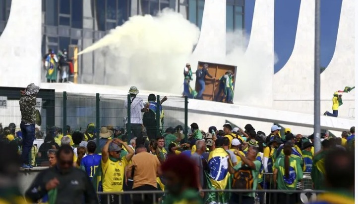 STF nega liberdade a presos após atos do dia 8