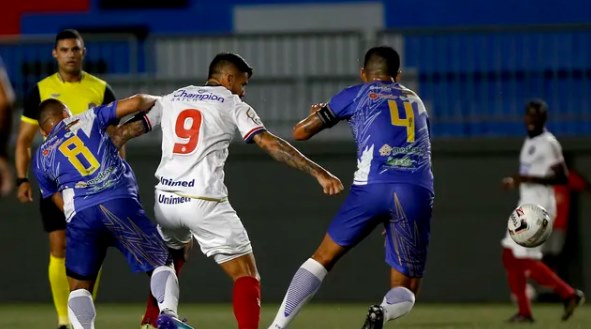 Bahia perde chance de liderar o Baianão ao ser derrotado pelo Jacobinense