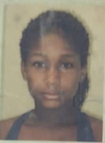 Jovem de 20 anos é assassinada a tiros e bebê de 1,7 meses fica baleada no Alto do Rosário