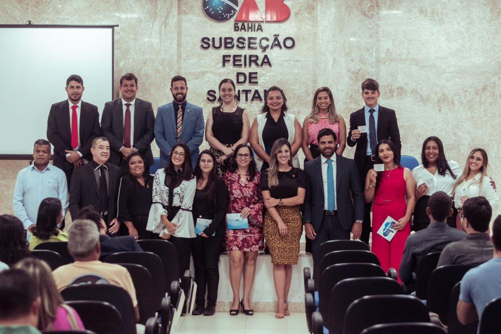 Dezesseis carteiras da OAB entregues este ano em Feira; em 2021 foram 437 no total