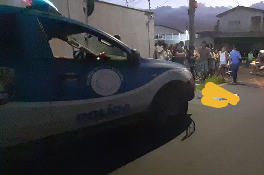 Mecânico é morto com tiros na cabeça ao lado de escola na Queimadinha